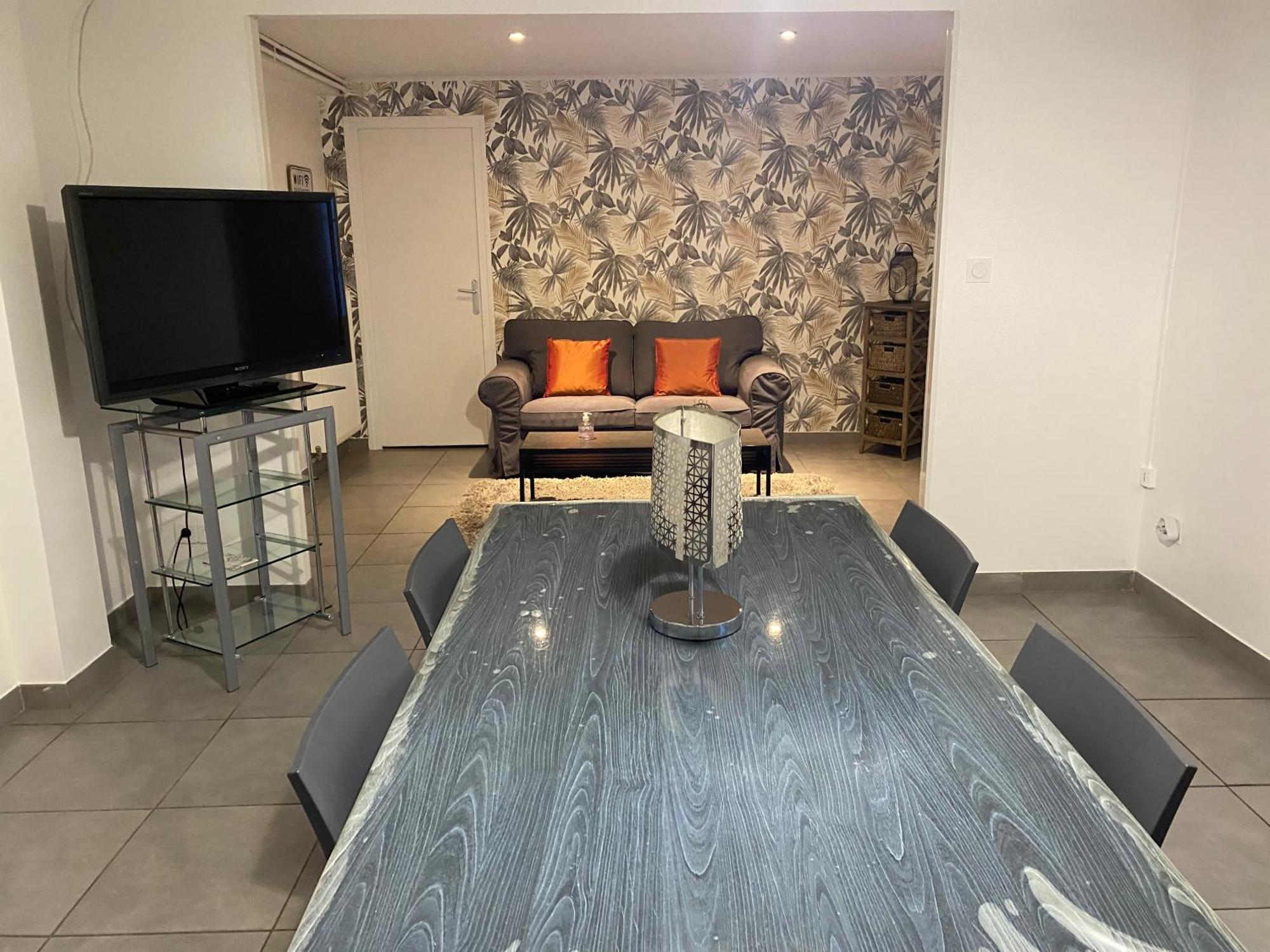 Le Mathiez Apartment Dijon Bagian luar foto
