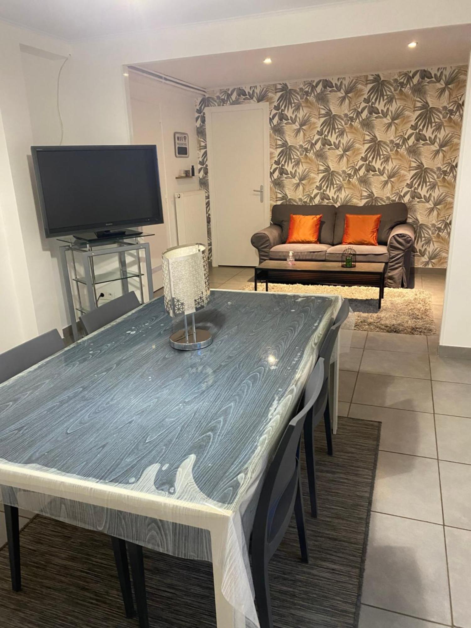 Le Mathiez Apartment Dijon Bagian luar foto